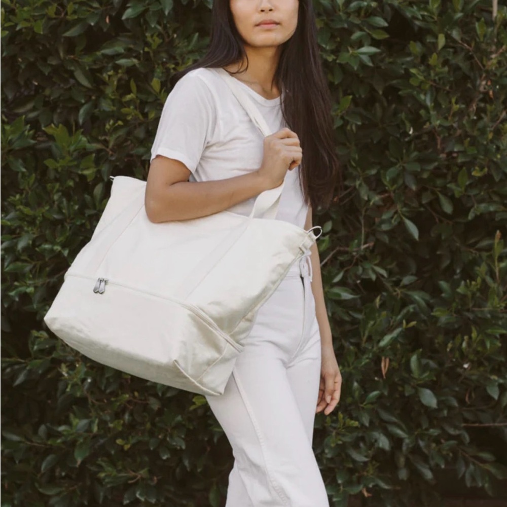 Lo & Sons Catalina Deluxe Tote Bag - Picture 4 of 12